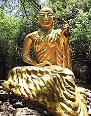 'A Buddha on Phu Khao Ok Thalu' by Asienreisender
