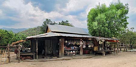'Typical Shophouse in Chambok Village' by Asienreisender