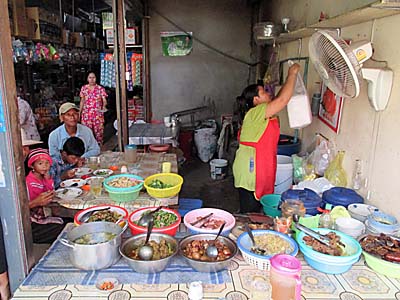 'Khmer Restaurant' by Asienreisender