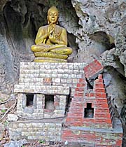 'A Buddha Image in a Cave' by Asienreisender