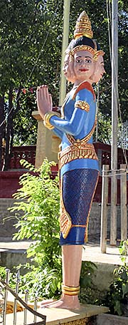 'Statue at Wat Phnom Yat' by Asienreisender