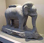 'Elephant Statue, found in Prasat Ta Mueng Thom' by Asienreisender