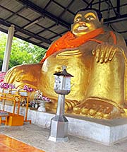 'A Buddha Statue' by Asienreisender