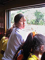 'Kids on the Train' by Asienreisender