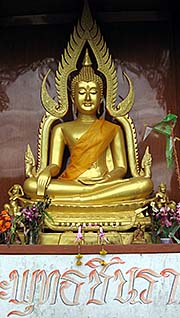 'A Buddha in Wat Wiwekaram' by Asienreisender