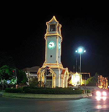 'Lampang Clock Tower' by Asienreisender
