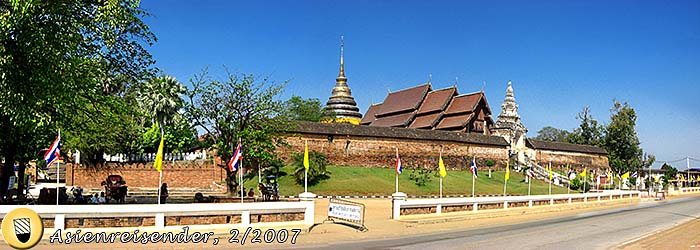 'Wat Phra That Lampang Luang' by Asienreisender