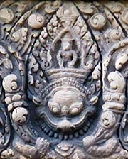 'Lintel Carving in Prasat Ta Muang' by Asienreisender